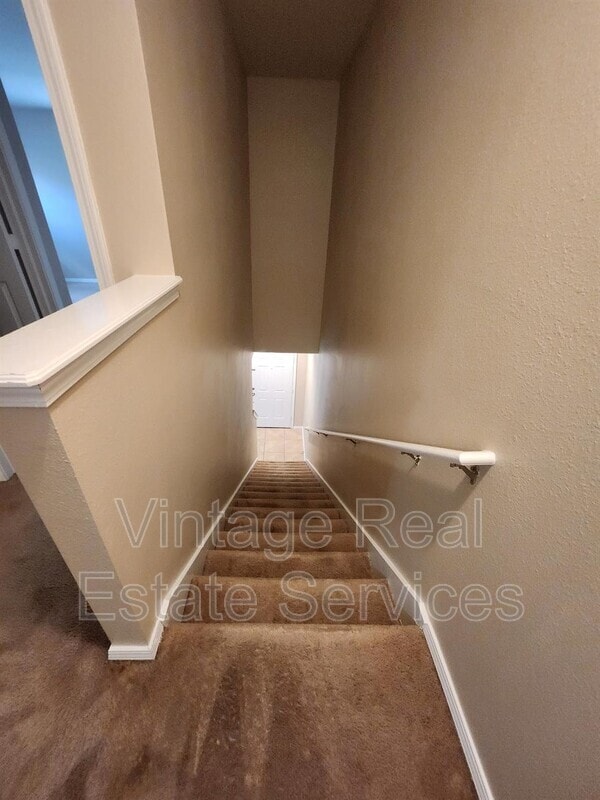 Building Photo - 4721 Chatterton Way
