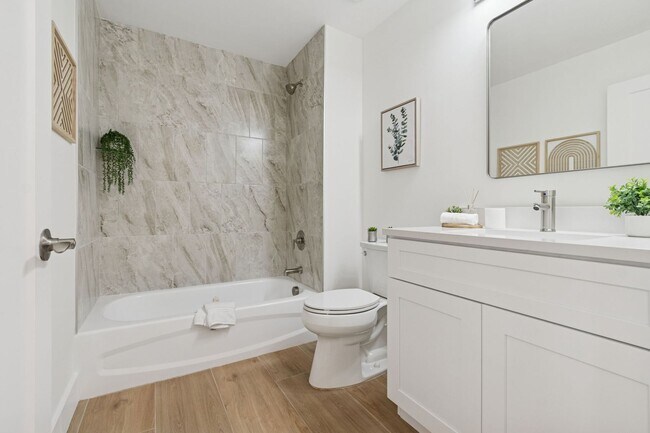 Building Photo - 1343 4th St