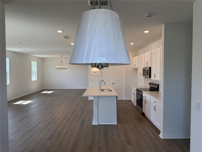 Building Photo - 5777 Haystack Dr