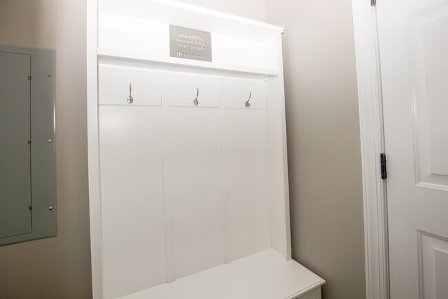 Building Photo - "Beautifully Designed, spacious 2400 Sq. F...