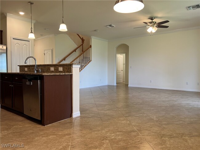 Building Photo - 2054 Minneola St