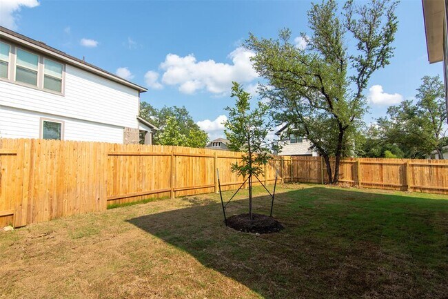 Building Photo - 100 Flat Creek Ct