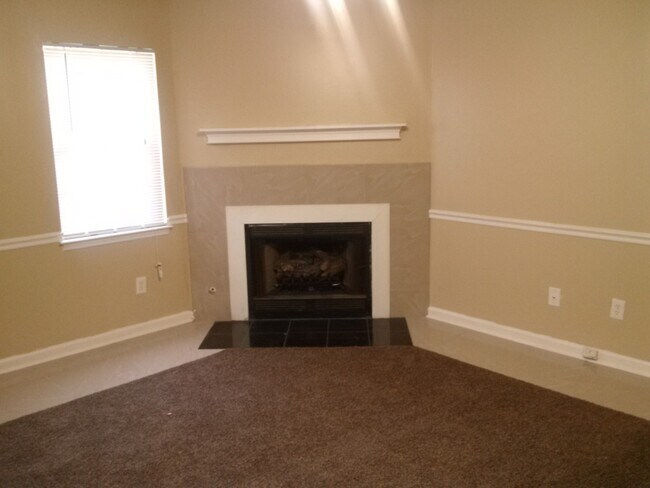 Primary Photo - DUPLEX at Summerglen!
