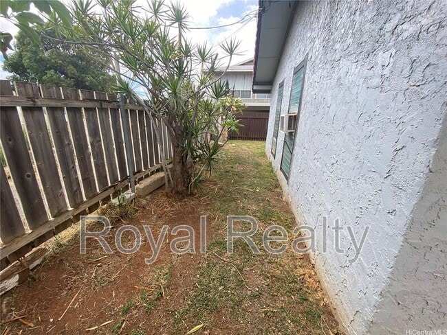 Building Photo - 84-1111 Lahaina Street A