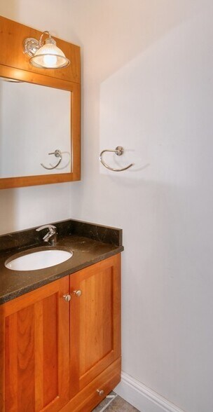 Building Photo - 14 Peterson Ter