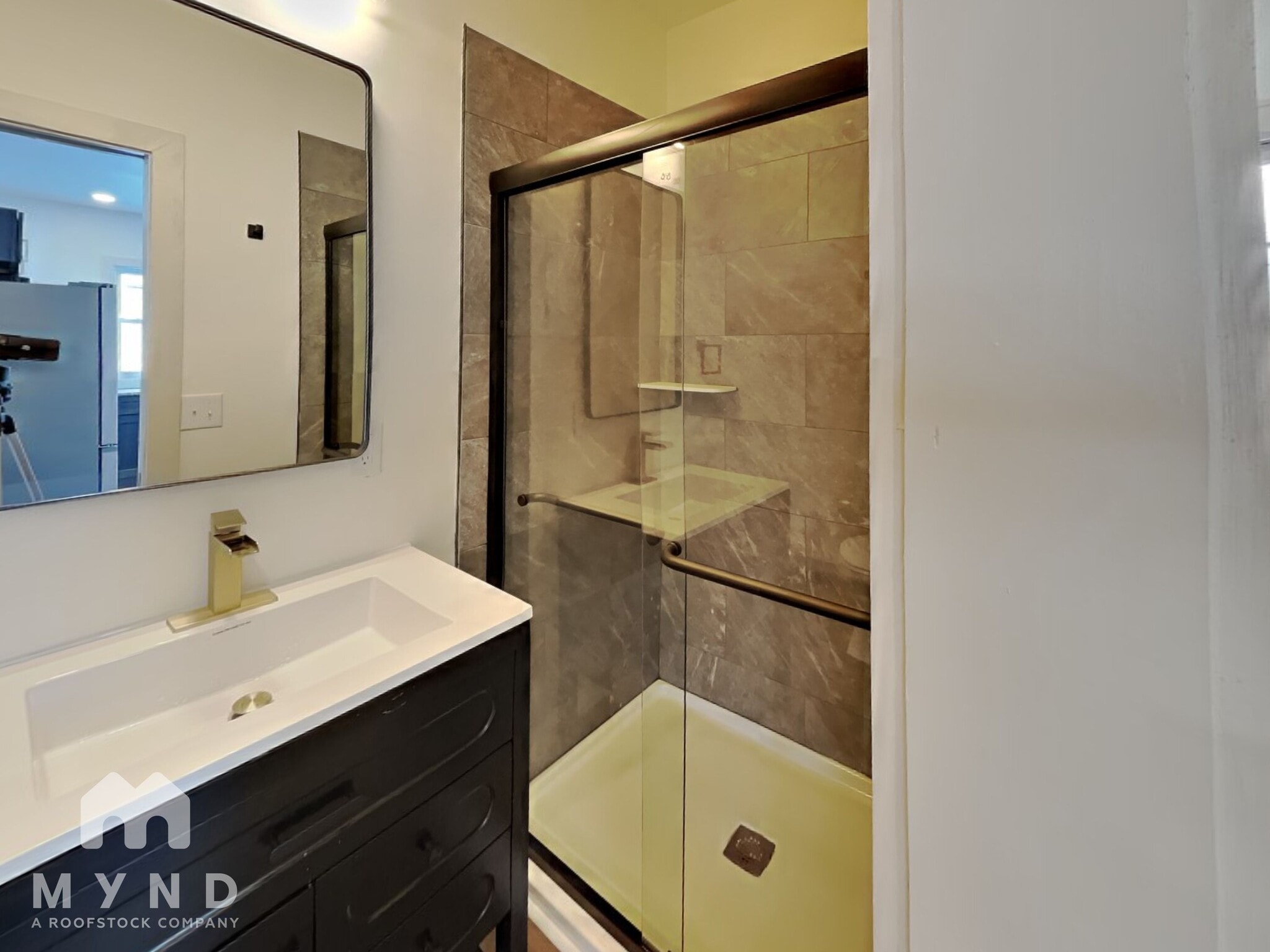 Building Photo - 1724 Woodlawn Ave