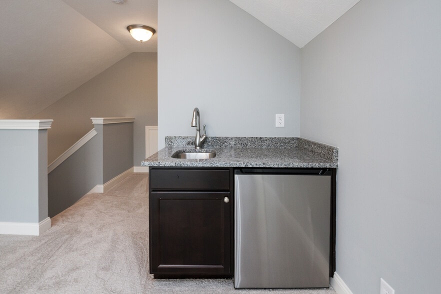 Building Photo - 15295 Mystic Rock Dr