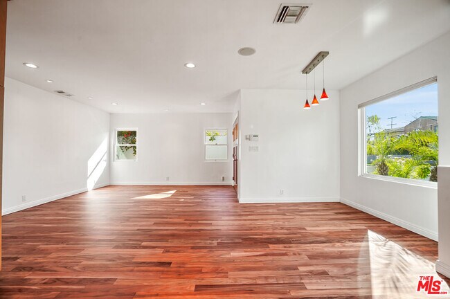 Building Photo - 1348 Morningside Wy