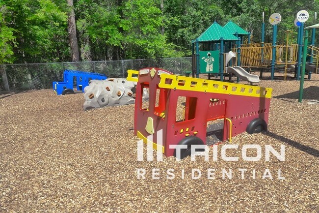 Building Photo - 1312 Sarahs Landing Dr