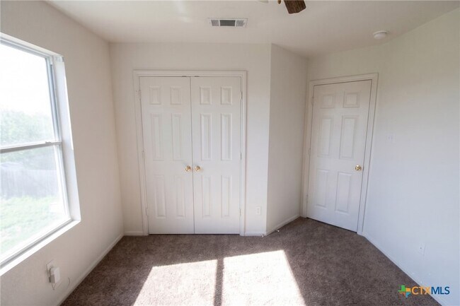 Building Photo - 5611 Bertha Dr