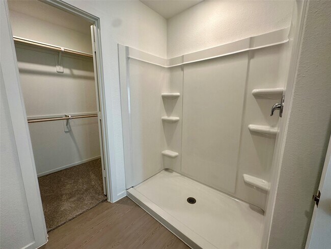 Building Photo - 13310 Rayhill Dr