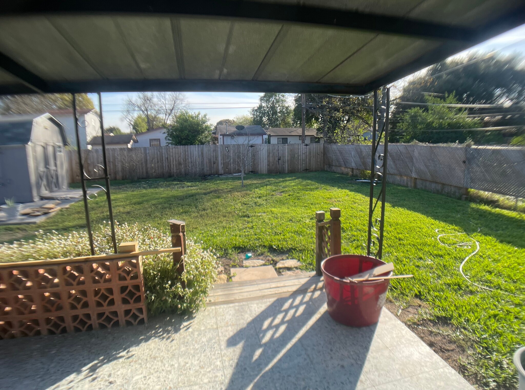 Backyard. - 1442 Parnell Ave