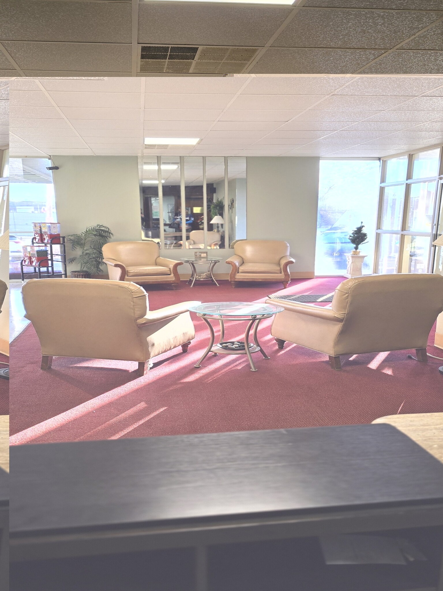 Building Photo - 1271 Poplar Ave