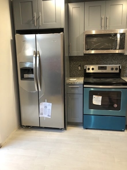 Building Photo - 52 E 17th St