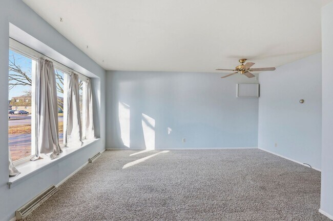 Building Photo - 846/848 Greenwood Court