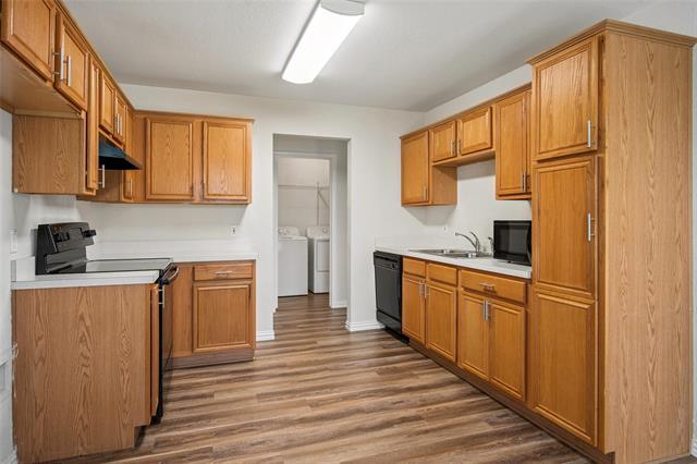 Building Photo - 316 Matlock Meadow Dr