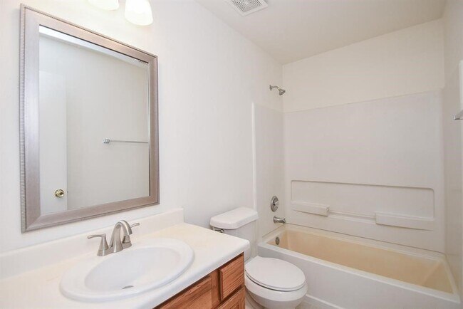 Building Photo - 20638 Patriot Park Ln