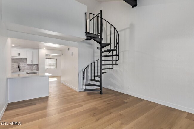 Building Photo - 4901 S Calle Los Cerros Dr