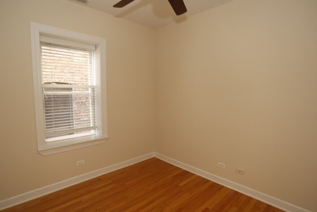 Building Photo - 3257 N Clifton Ave