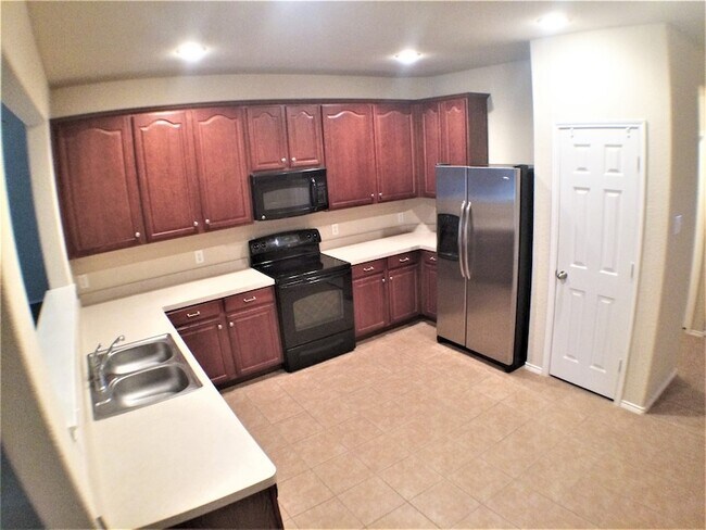 Building Photo - 5204 Pebble Beach Tr