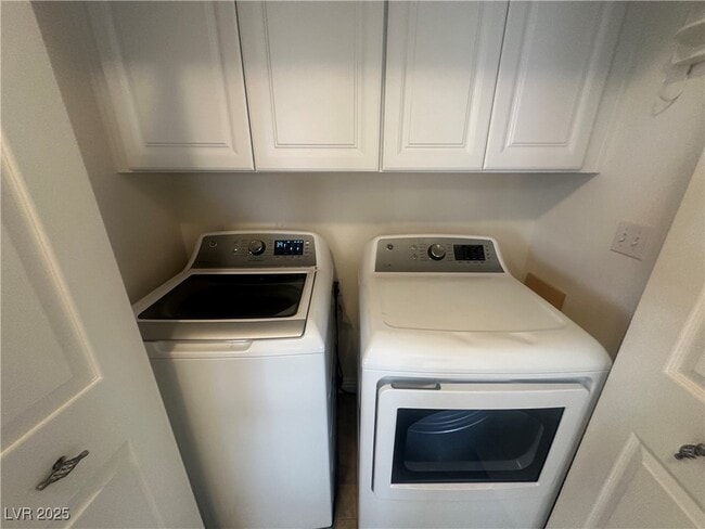 Building Photo - 760 Solitude Point Ave