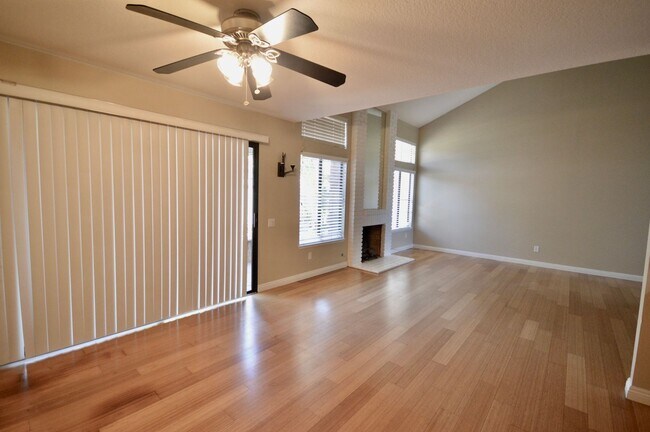 Building Photo - Spacious 2-Story 2 Bedroom Fountain Valley...