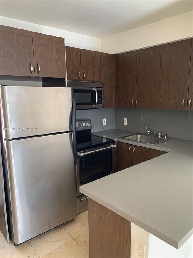 Building Photo - 551 NE 62nd St