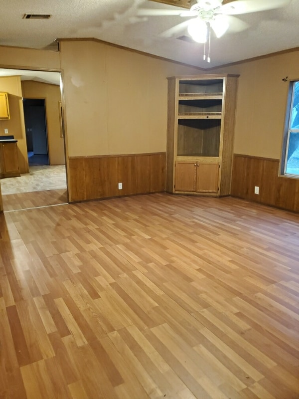 Building Photo - 457 Petty St