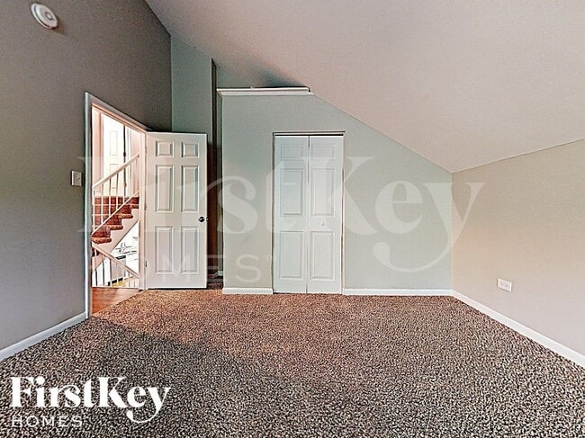 Building Photo - 707 Rose Ln