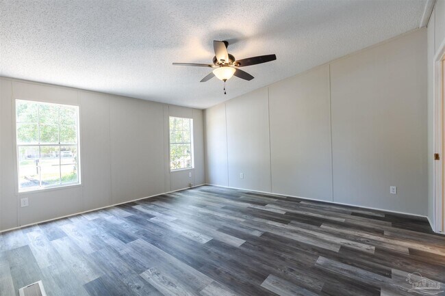 Building Photo - 5816 Congress Ct