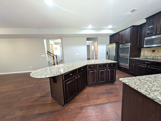 Building Photo - Stunning 2 Story Home Located in The Settlements at Withrow Downs Community!