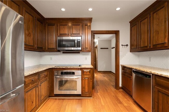 Building Photo - 4125 Duke of Gloucester Dr