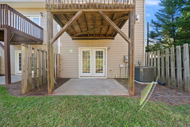 Building Photo - 2615 Wyntercrest Ln