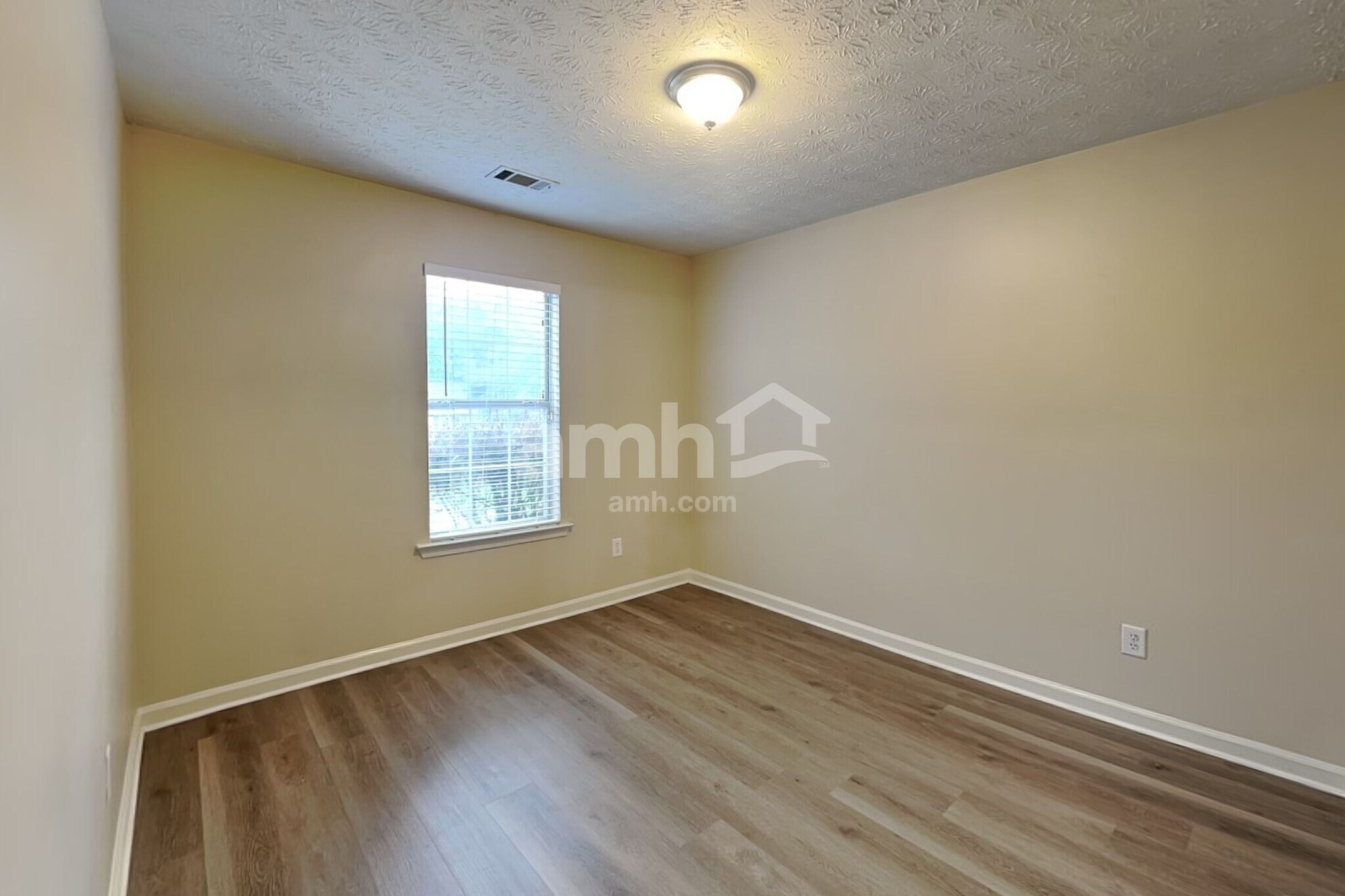 Building Photo - 4701 Gold Mine Dr