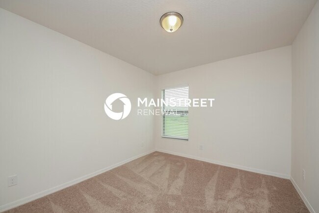 Building Photo - 4 Bedroom Pet-Friendly Home in Dundee, FL with Main Street Renewal