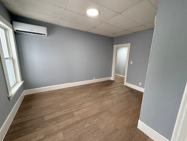 Building Photo - 22 Knowlton St