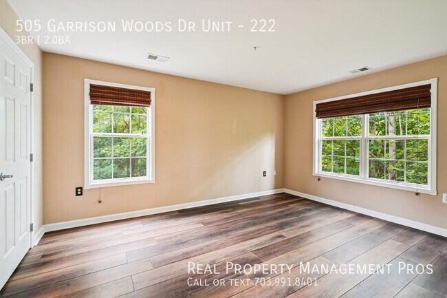 Building Photo - 505 Garrison Woods Dr