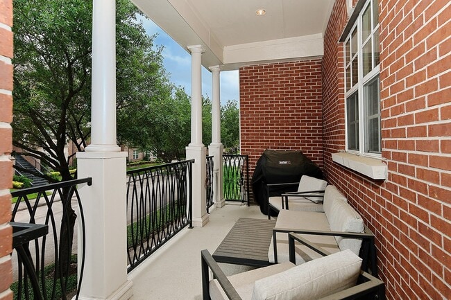 Building Photo - 79 History Row