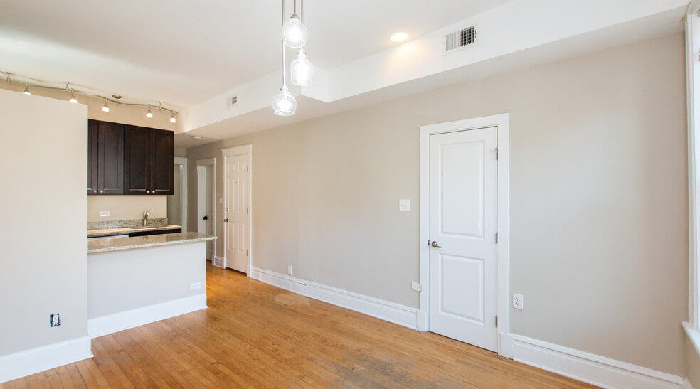 Building Photo - 1429 Lexington LLC