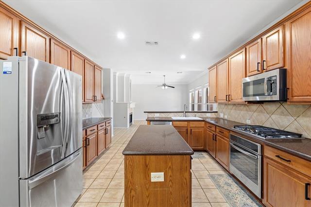 Building Photo - 1121 London Dr