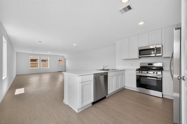 Building Photo - 28938 Rustic Windmill Wy