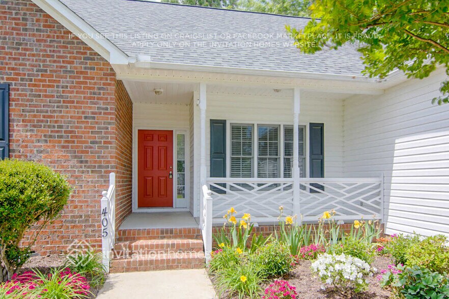 Building Photo - 405 Broadmoor Way