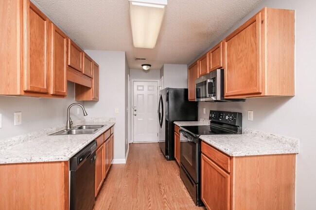 Building Photo - 8108 Inverbrass Ct