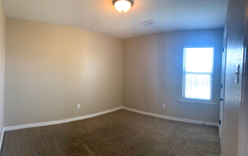 Building Photo - 5209 Graceland Dr