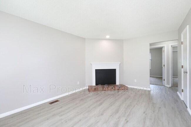 Building Photo - 505 E McKinley Ave
