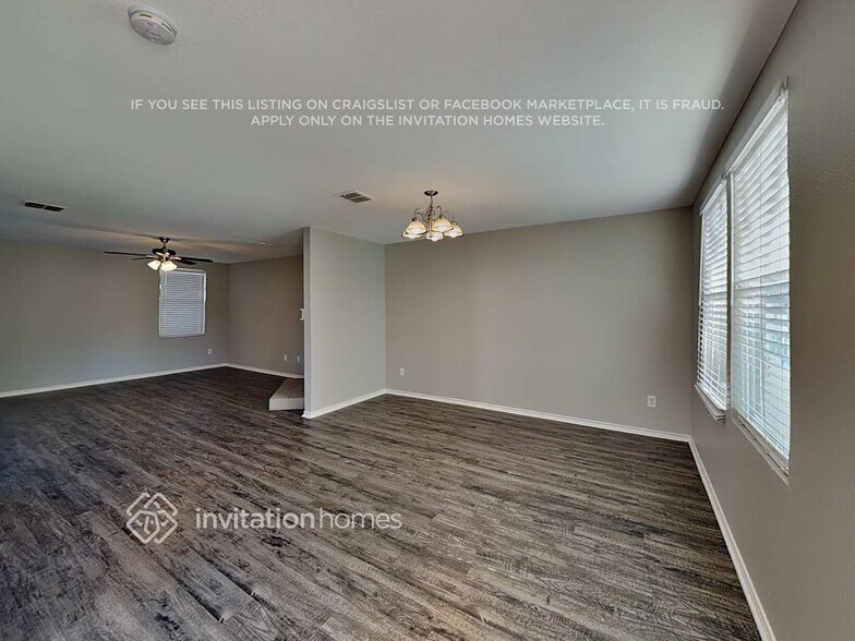 Building Photo - 1230 Sullivan Dr