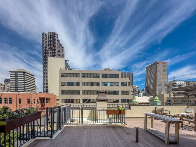 Building Photo - 570 Bush St