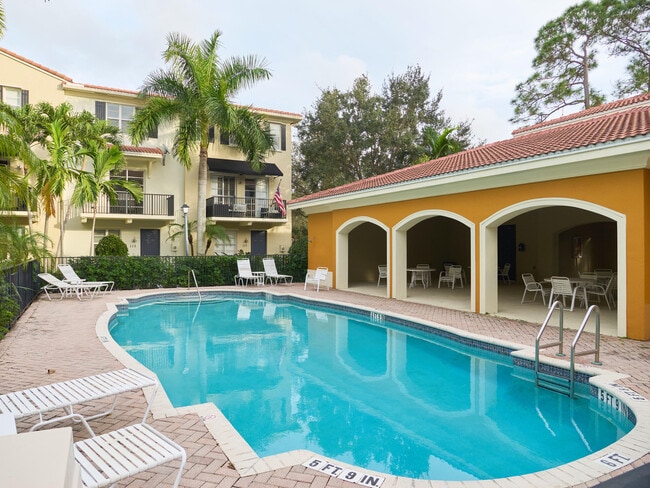 Building Photo - 463 School House Rd