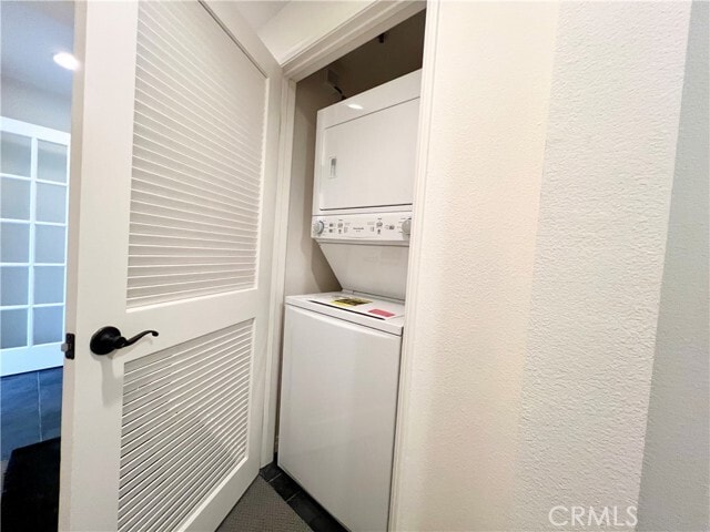 Building Photo - 6020 S Seabluff Dr