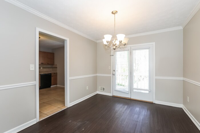 Building Photo - 4473 Fowler Ln